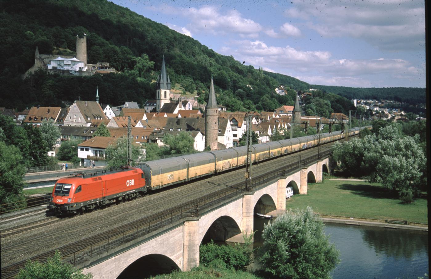 Mainbrücke bei Gmünden